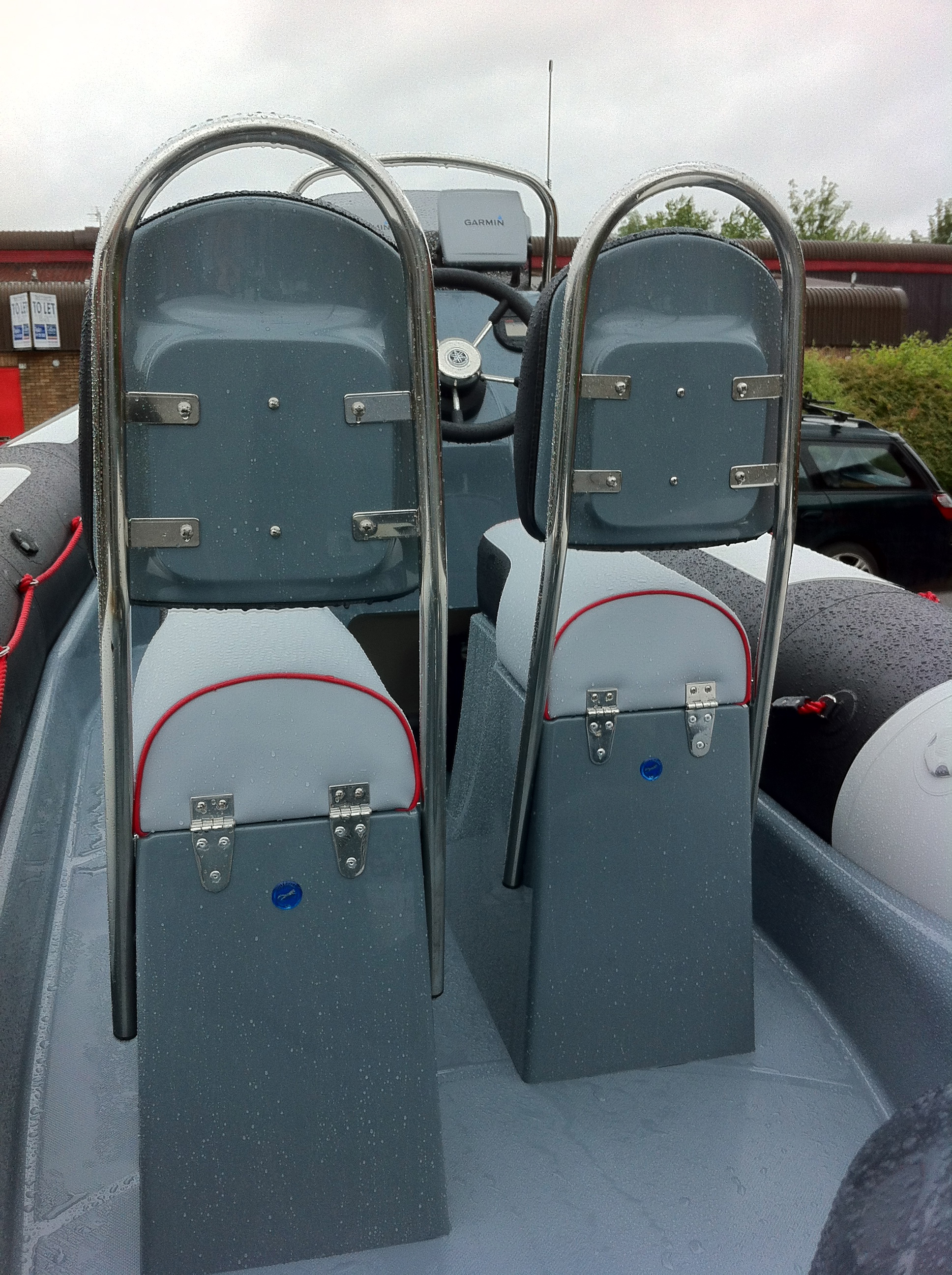 Zodiac Pro 550 Twin Jockey Seats