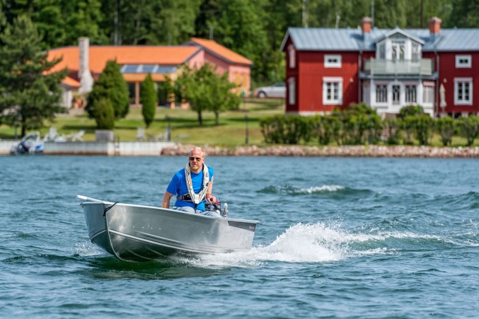 Aluminium boat